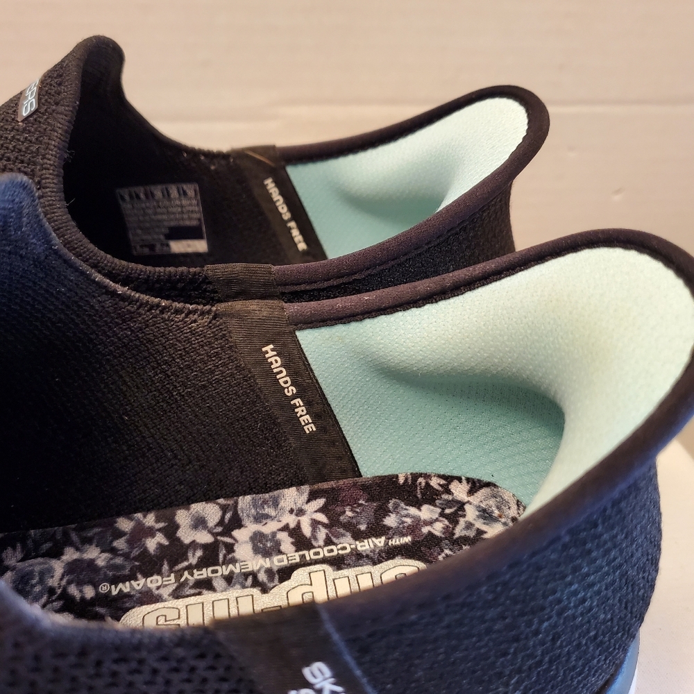 Skechers Slip-ins Hands-free Air-cooled Memory foam slip-on Sneakers, Size 9 - Picture 8 of 13